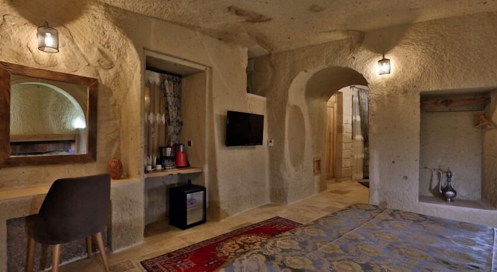 Mahzen Cave Hotel Ortahisar Esterno foto