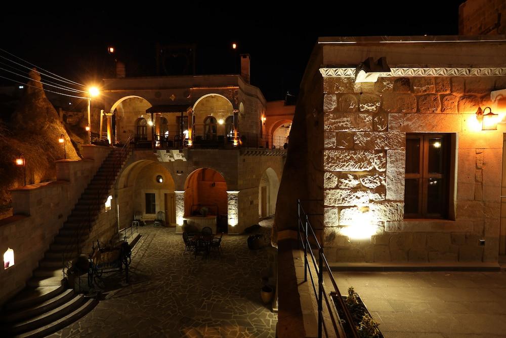 Mahzen Cave Hotel Ortahisar Esterno foto